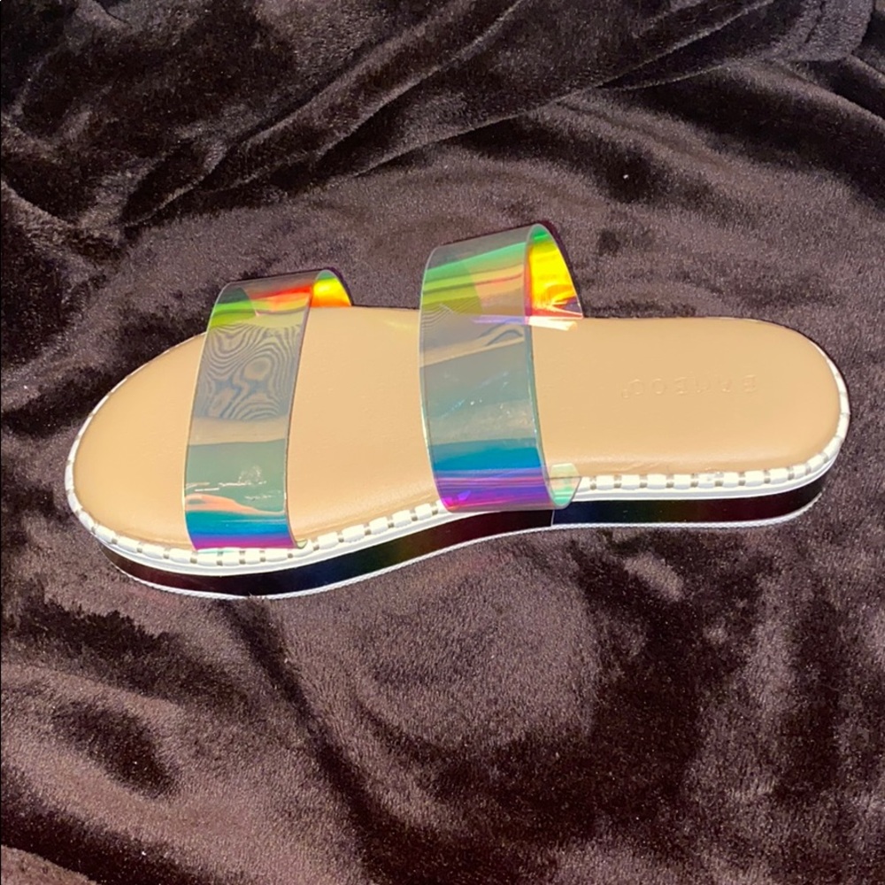 Sandals - Picture 3 of 4